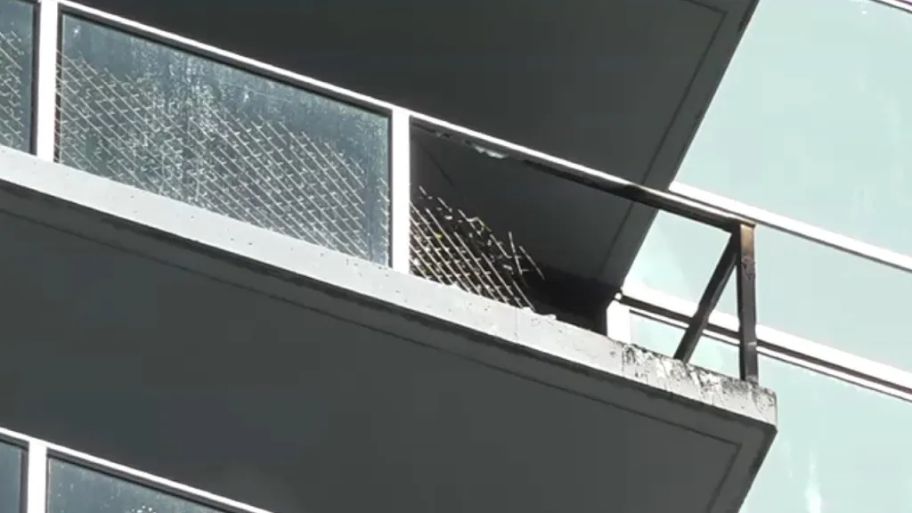 Deck fire prompts response at Victoria highrise