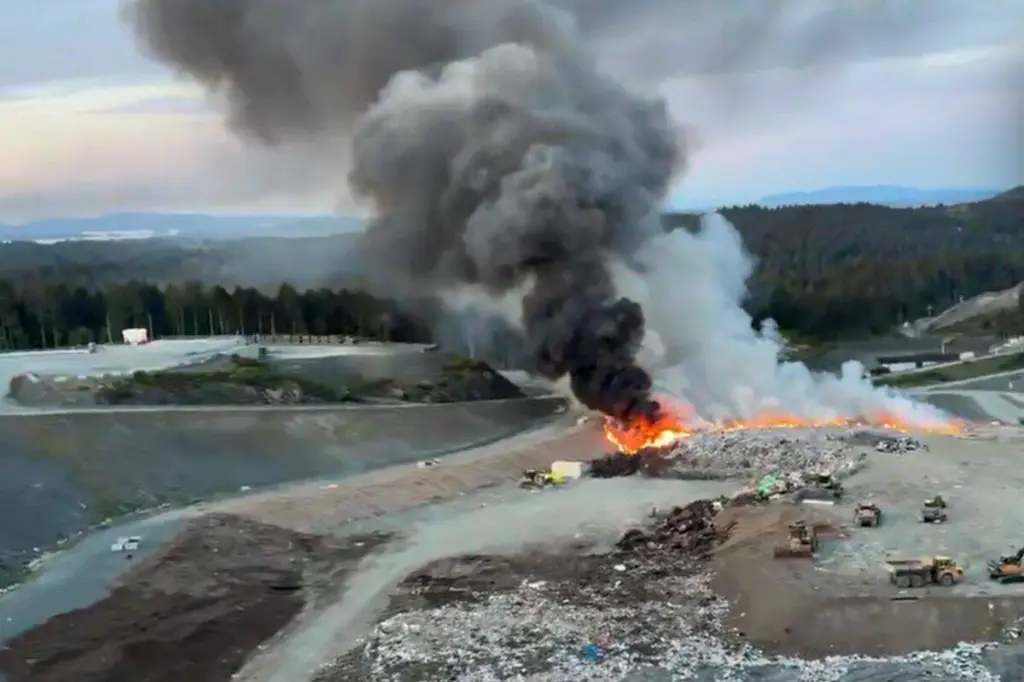 Fire crews tackle suspected battery blaze at Vancouver Island landfill